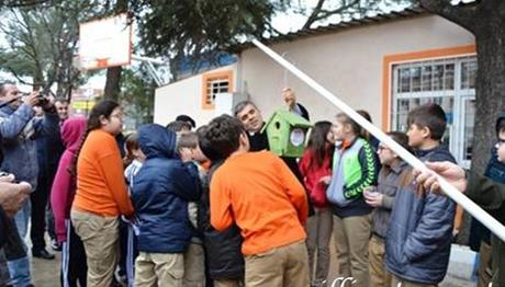 Okul Bahçelerine Kuş Yuvaları Yapıldı