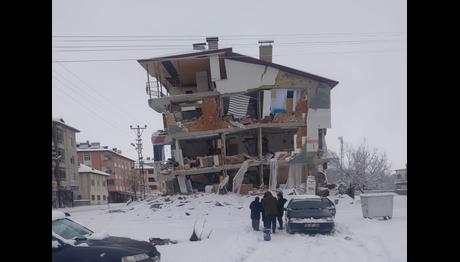 Deprem! Elbistan- Cumhuriyet Mah.