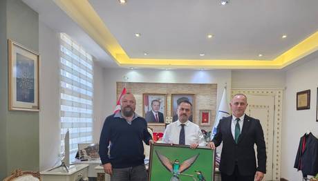 Kuş Gözlemcisi ve Yaban Hayat Fotoğrafçısı Cenk POLATtan Vali İlhami AKTAŞa Ziyaret